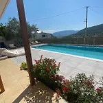 Ksamil Apartments Apartamento