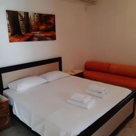 Ksamil Apartments *