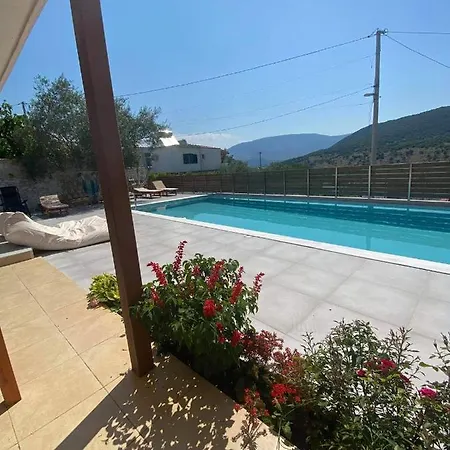 Ksamil Apartments Appartamento