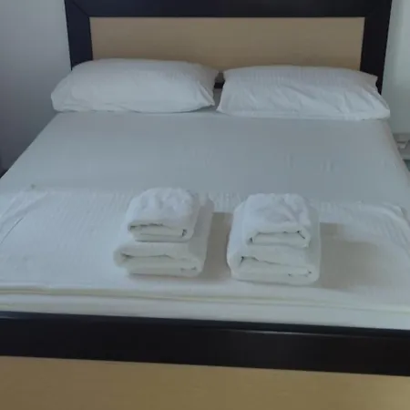 アパート Ksamil Apartments クサミル
