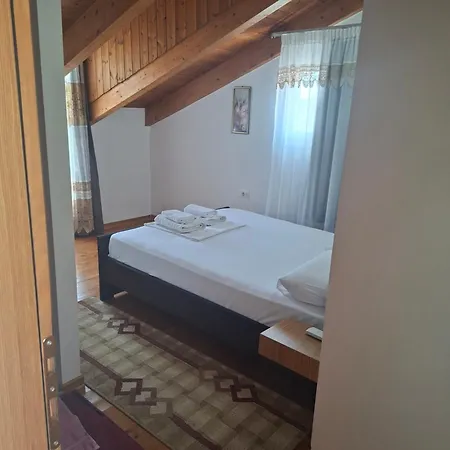 Ksamil Apartments アパート