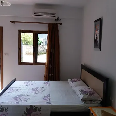 Ksamil Apartments كساميل