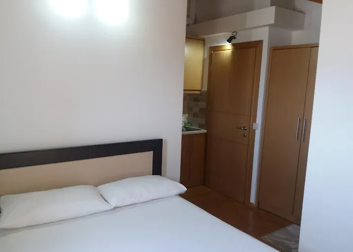 Ksamil Apartments 公寓